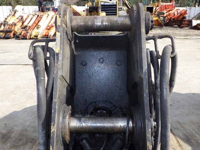 S-BC75-72-C2-U2126-023.jpg